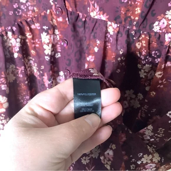 < Torrid High Low Sheer Floral Blouse > - Picture 7 of 9